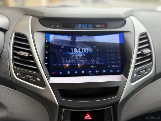 Hyundai Elantra 2015, 138,350 km - 1.8 л - Bakı