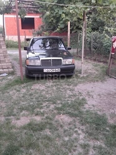 Mercedes 190 1991, 400,000 km - 1.8 l - Masallı