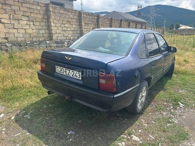 Opel Vectra 1992, 350,000 km - 2.0 l - Şəki