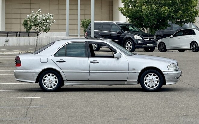 Mercedes C 180 1998, 320,450 km - 1.8 l - Bakı