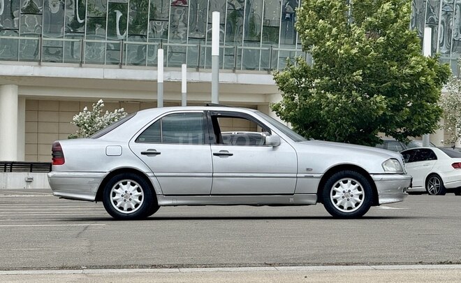 Mercedes C 180 1998, 320,450 km - 1.8 l - Bakı
