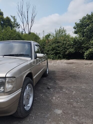 Mercedes 190 1990, 250,000 km - 2.3 l - Gəncə