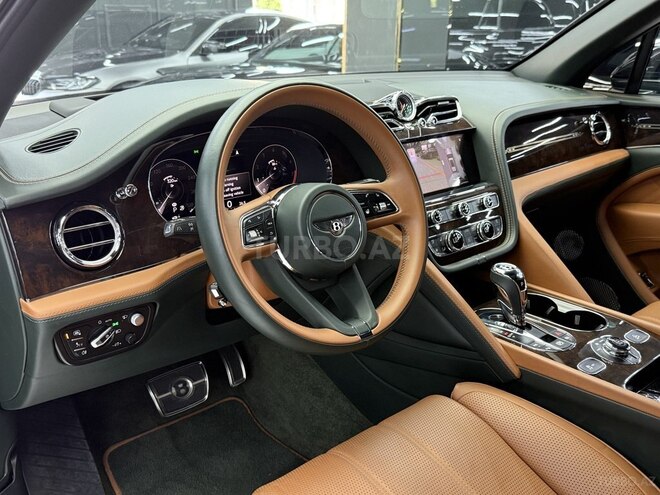Bentley Bentayga 2023, 21,000 km - 4.0 l - Bakı