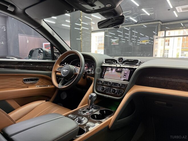 Bentley Bentayga 2023, 21,000 km - 4.0 l - Bakı