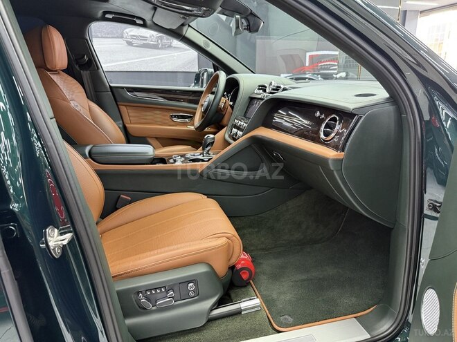 Bentley Bentayga 2023, 21,000 km - 4.0 l - Bakı