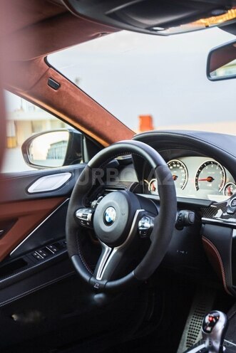BMW M6-11