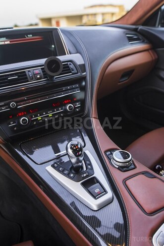 BMW M6-18