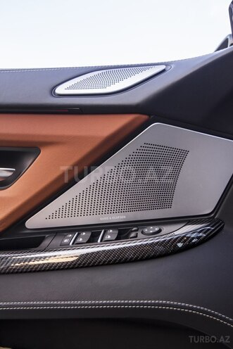 BMW M6-17