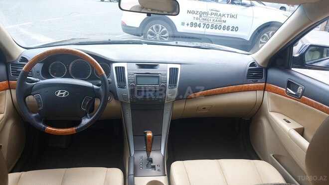 Hyundai Sonata-6