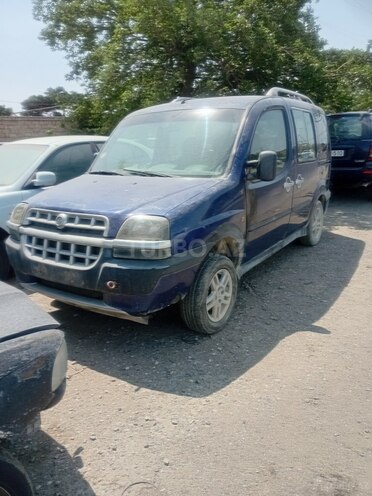 Fiat Doblo 2002, 182,635 km - 1.9 l - Bakı