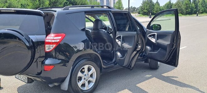 Toyota RAV4-2