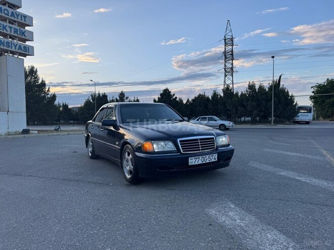 Mercedes C 200 d 1999, 525,000 km - 2.2 l - Sumqayıt