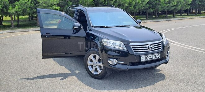 Toyota RAV4-13