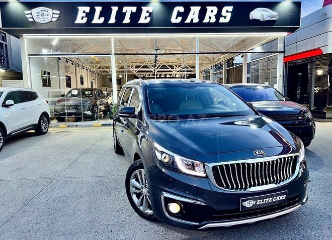 Kia Carnival-1