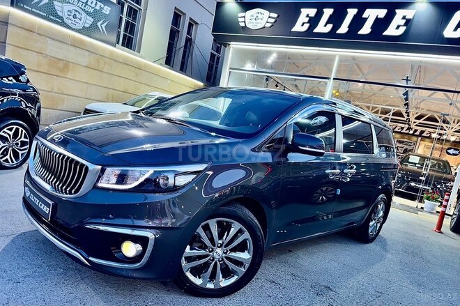 Kia Carnival-2