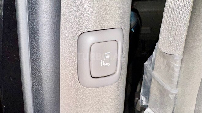 Kia Carnival-18