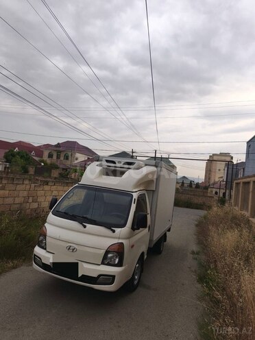 Hyundai H 100 2014, 235,840 km - 2.6 l - Bakı