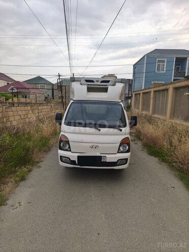 Hyundai H 100 2014, 235,840 km - 2.6 l - Bakı