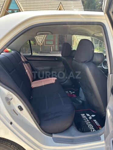 Mitsubishi Lancer 2006, 320,000 km - 1.3 l - Bakı