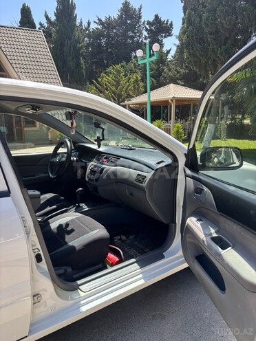 Mitsubishi Lancer 2006, 320,000 km - 1.3 l - Bakı