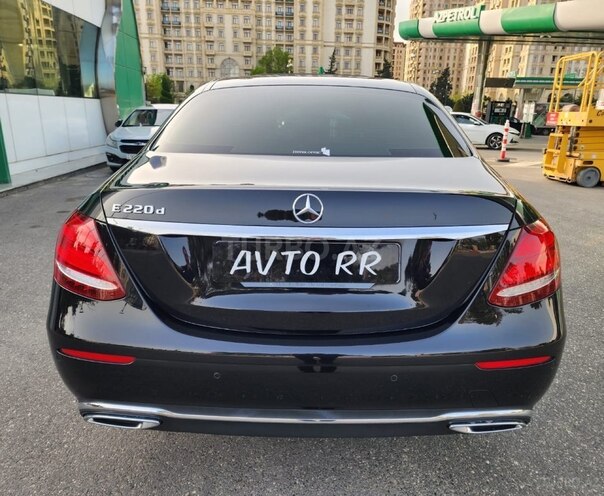 Mercedes E 220 d 2017, 140,000 km - 2.2 l - Bakı