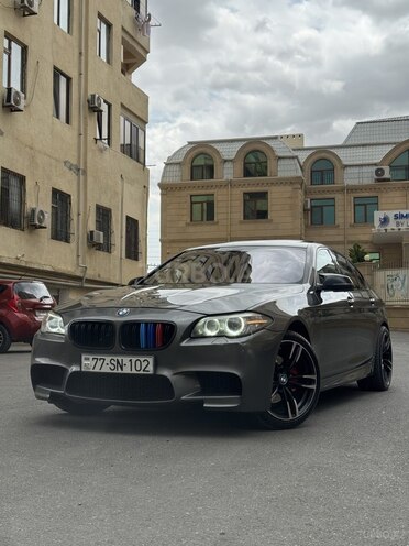 BMW 528 2015, 335,000 km - 2.0 l - Bakı