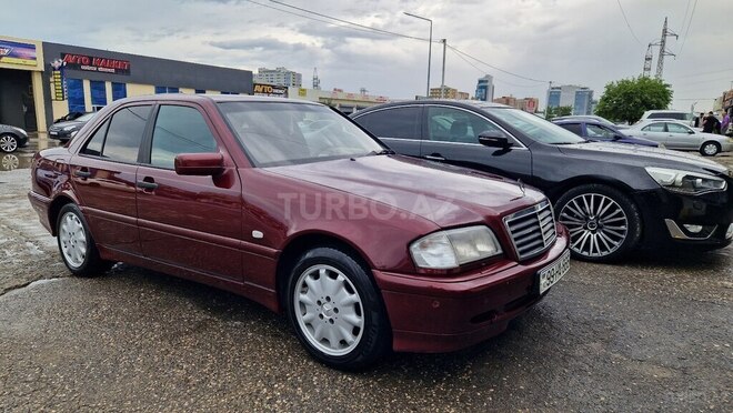 Mercedes C 220 d 1998, 370,000 km - 2.2 l - Sumqayıt