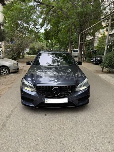 Mercedes E 250 4MATIC 2013, 283,000 km - 2.2 l - Bakı
