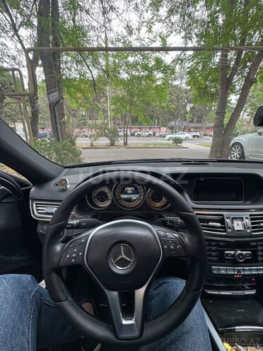 Mercedes E 250 4MATIC 2013, 283,000 km - 2.2 l - Bakı