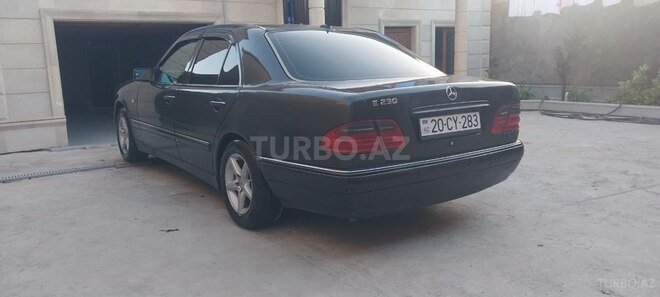 Mercedes E 230 1995, 493,000 km - 2.3 l - Bakı