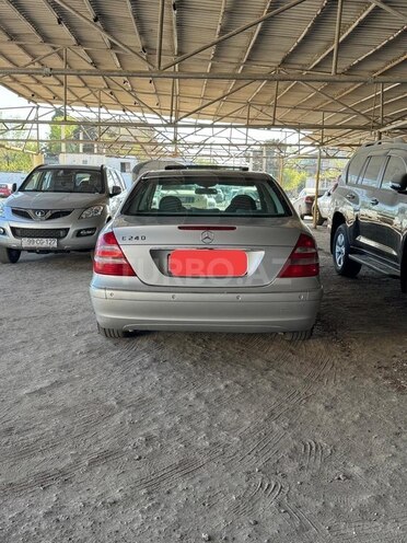 Mercedes E 240 2004, 390,000 km - 2.6 l - Bakı