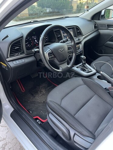 Hyundai Elantra 2018, 141,622 km - 2.0 l - Bakı