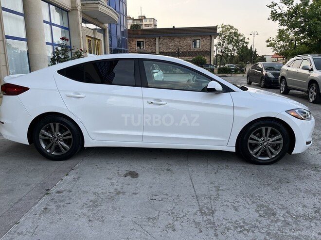 Hyundai Elantra 2018, 141,622 km - 2.0 l - Bakı