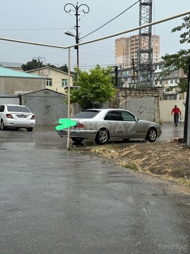 Mercedes E 200 1999, 255,000 km - 2.0 л - Bakı