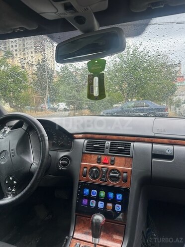 Mercedes E 200 1999, 255,000 km - 2.0 л - Bakı