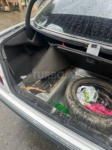 Mercedes E 200 1999, 255,000 km - 2.0 л - Bakı