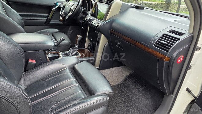 Toyota Land Cruiser Prado 2010, 260,000 km - 2.7 l - Şəki