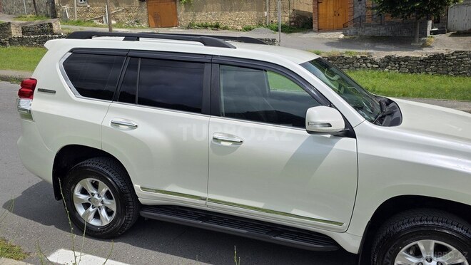 Toyota Land Cruiser Prado 2010, 260,000 km - 2.7 l - Şəki