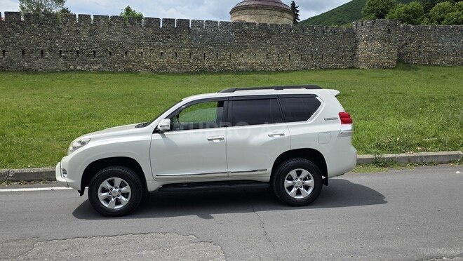 Toyota Land Cruiser Prado 2010, 260,000 km - 2.7 l - Şəki
