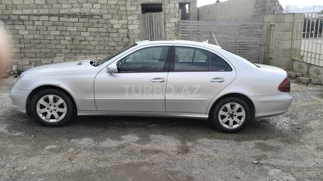 Mercedes E 200 d 2008, 260,100 km - 2.2 l - Bakı
