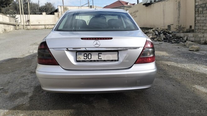 Mercedes E 200 d 2008, 260,100 km - 2.2 l - Bakı