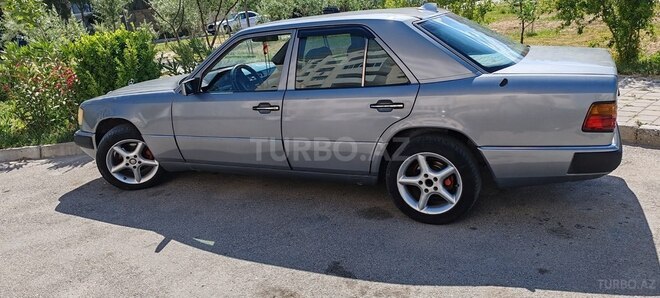 Mercedes E 200 1991, 455,009 km - 2.0 l - Sumqayıt