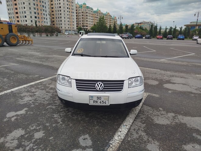 Volkswagen Passat-1