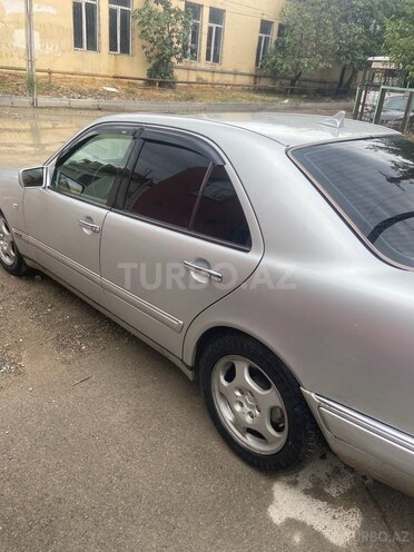 Mercedes E 240 1998, 400,000 km - 2.4 l - Bakı