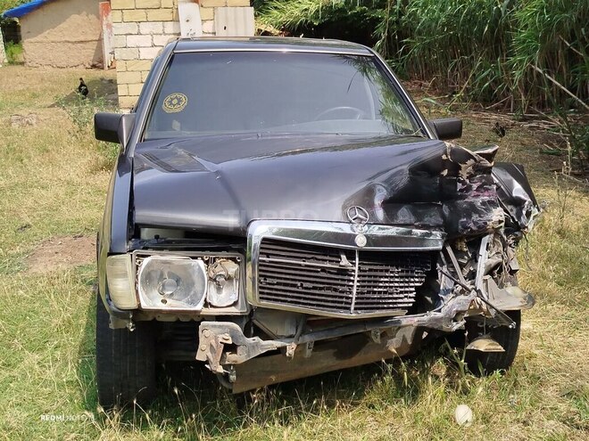 Mercedes 190 1991, 343,000 km - 2.0 l - Ağcabədi
