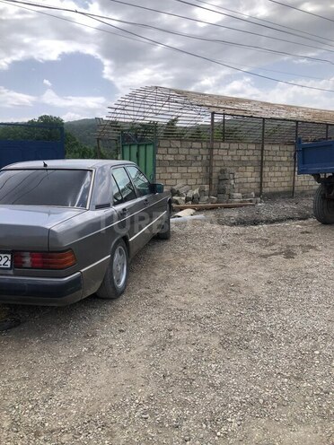 Mercedes A 190 1990, 400,500 km - 2.0 l - Quba