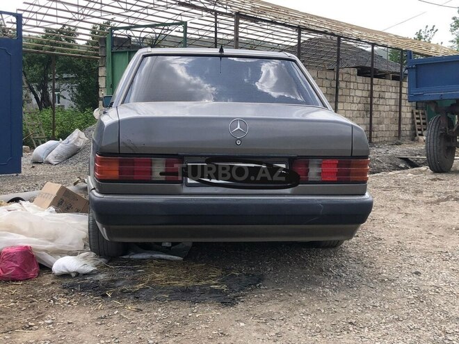 Mercedes A 190 1990, 400,500 km - 2.0 l - Quba