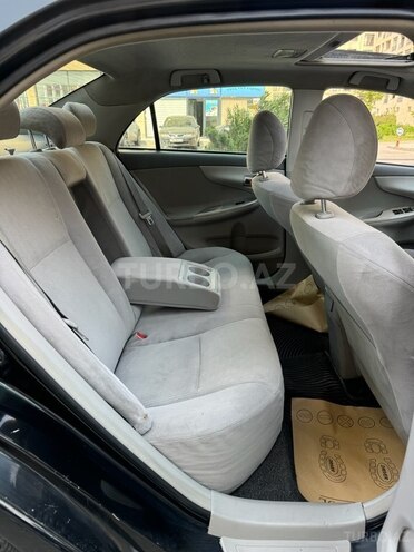Toyota Corolla 2010, 215,000 km - 1.8 l - Bakı