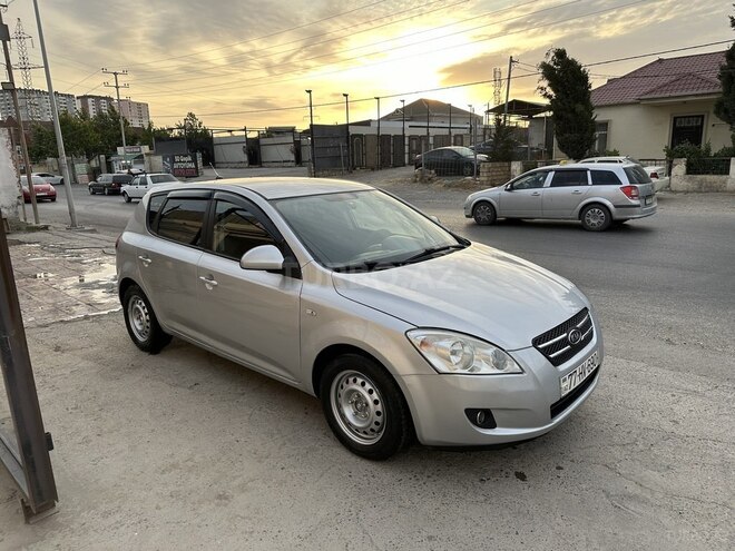 Kia Ceed 2007, 295,000 km - 1.6 л - Bakı