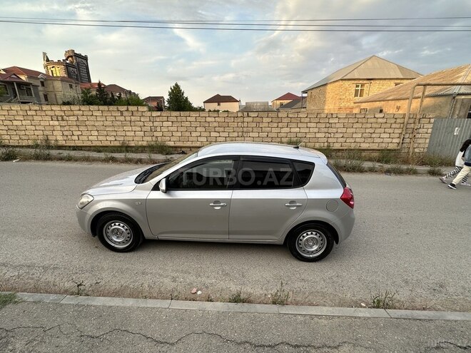 Kia Ceed 2007, 295,000 km - 1.6 л - Bakı
